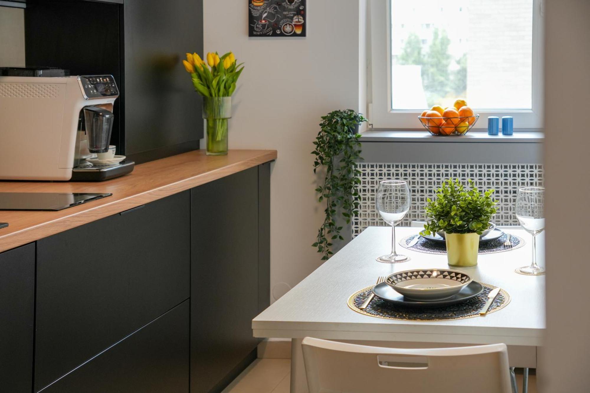 Ana - Cozy & Quiet With Balcony & Garden View Appartamento Bucarest