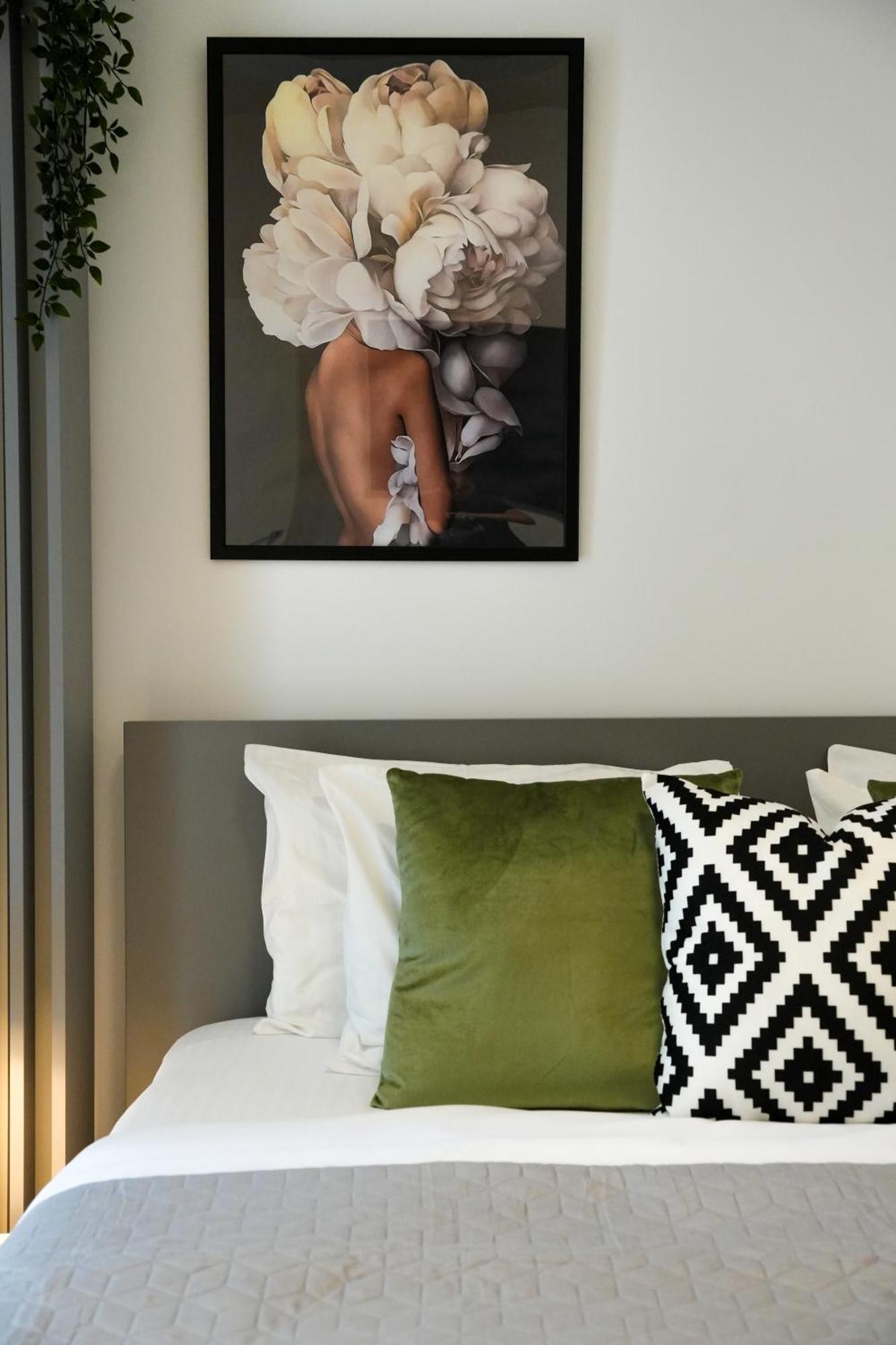 Ana - Cozy & Quiet With Balcony & Garden View Bucarest